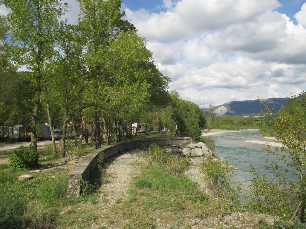 Camping Les Acacias 3*